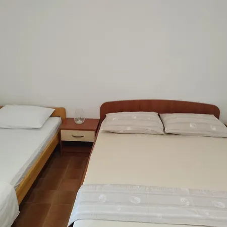 Edi Appartement Gdinj